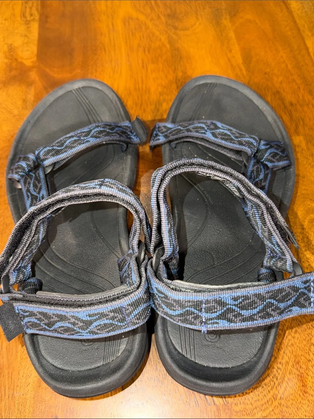 Teva  hurricane 8 Men's Navy and Black Patterned Strap Sandal